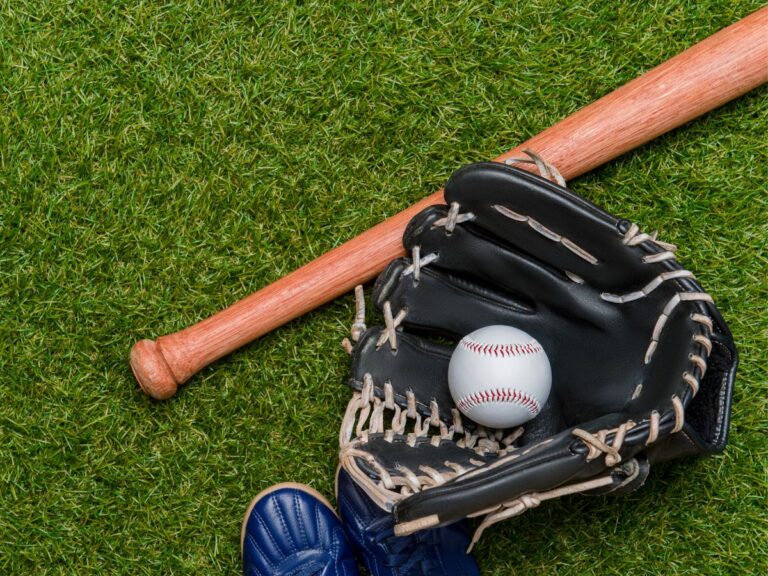 How Long is a Baseball Game? Discover the Ultimate Duration.