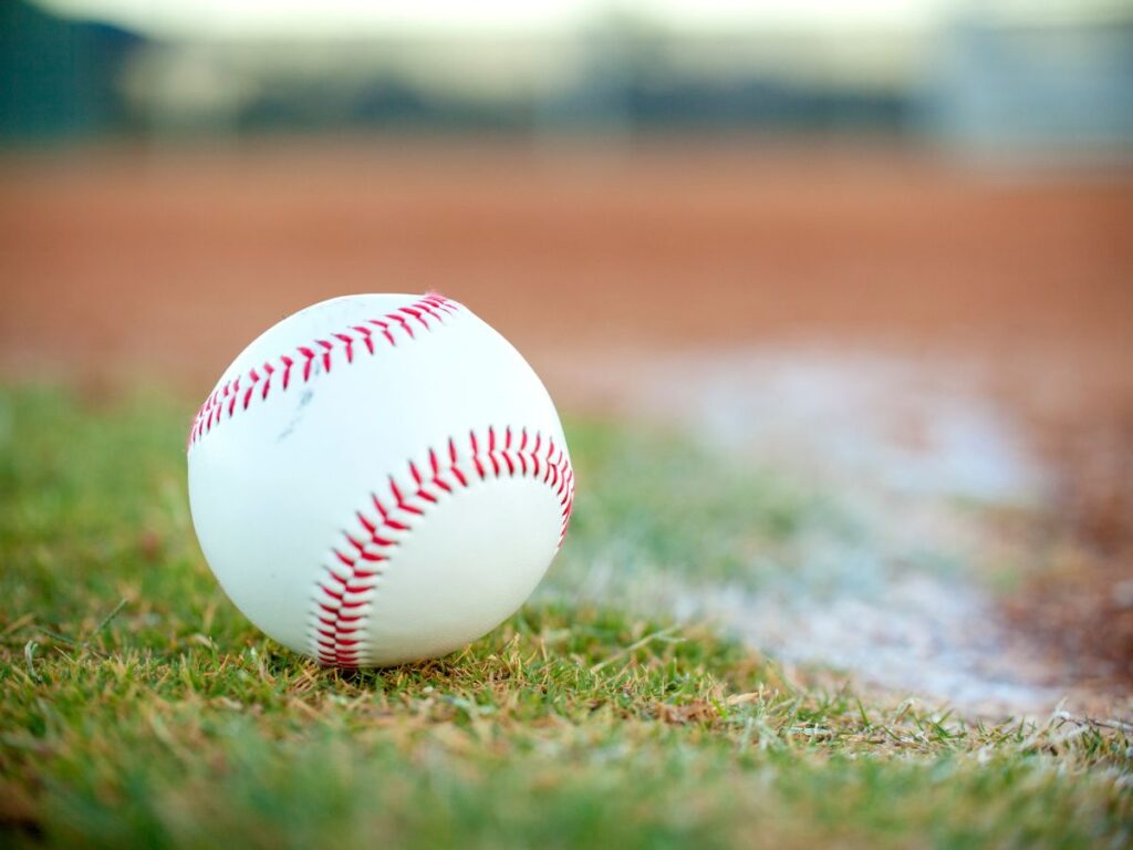 How to Throw a Knuckleball Pitch Master the Art The Baseball Insider